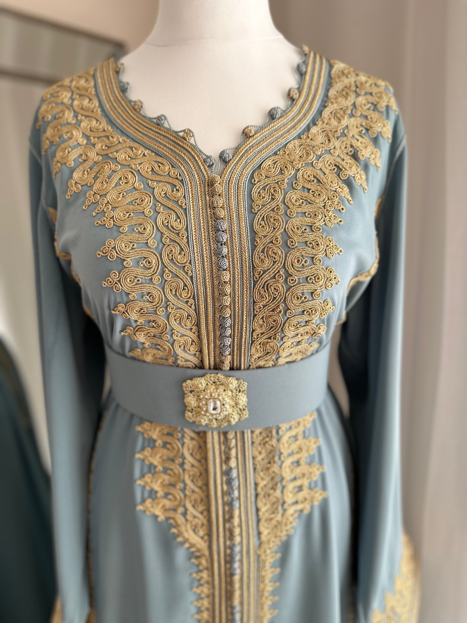 Kaftan Sanae With Gold Embroidery