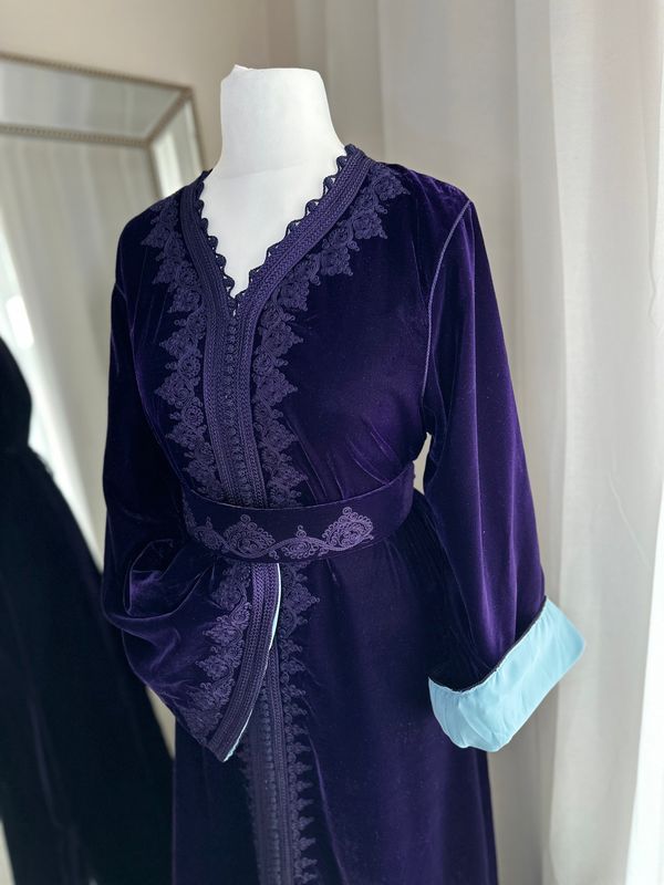 Kaftan Velvet In Dark Purple