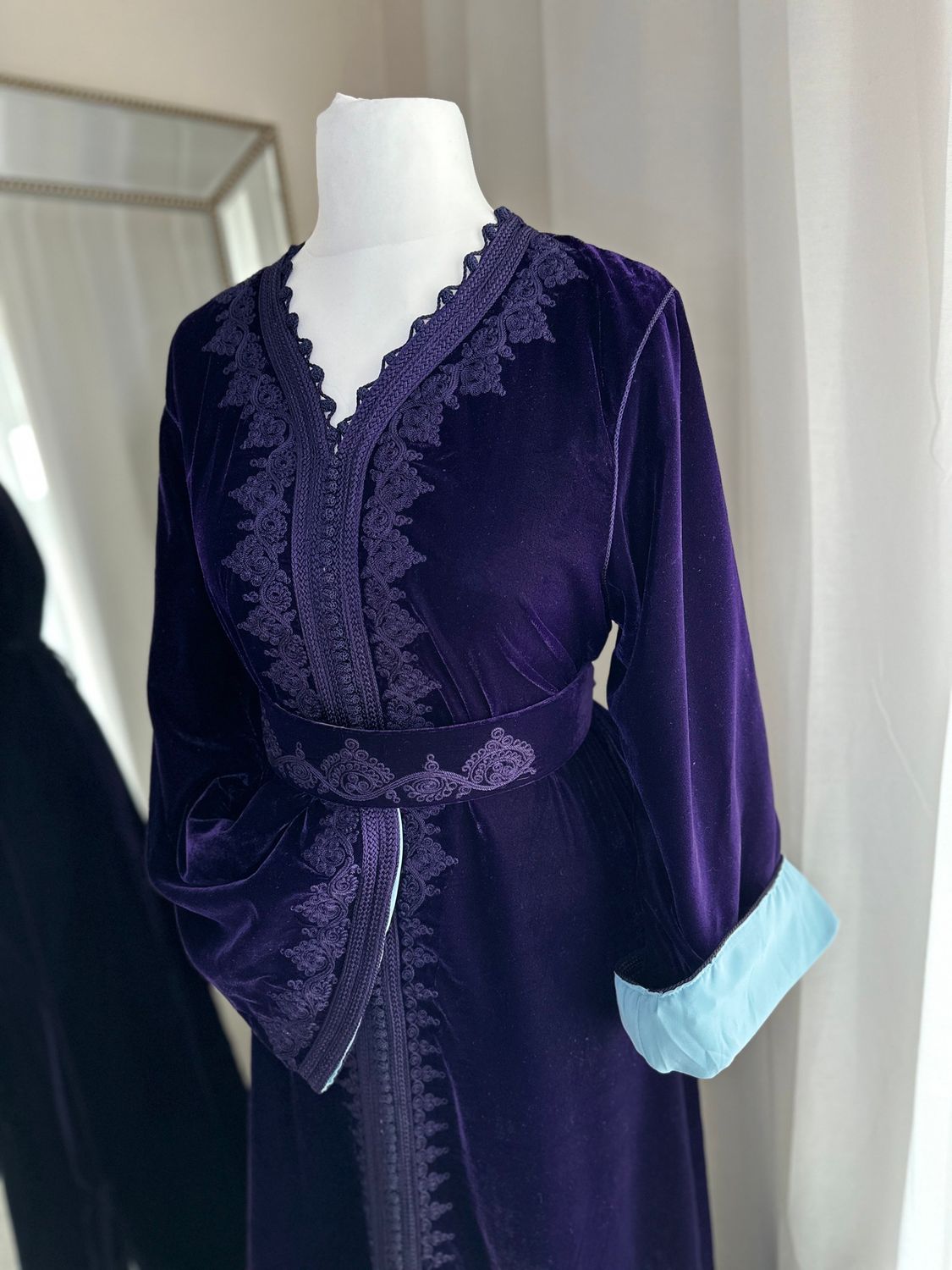 Kaftan Velvet In Dark Purple
