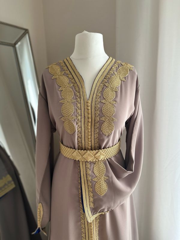 Kaftan Asmae In Nude