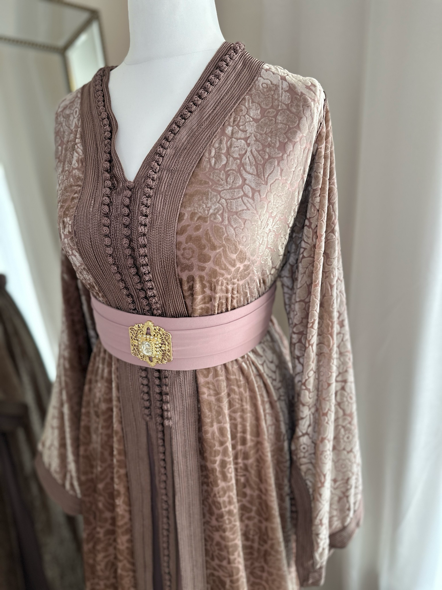 Takchita HUYAM in Sunset Purple