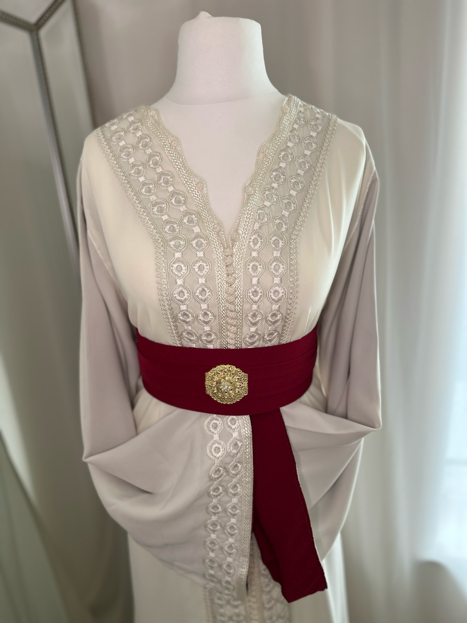 Kaftan Amirah With Red Belt