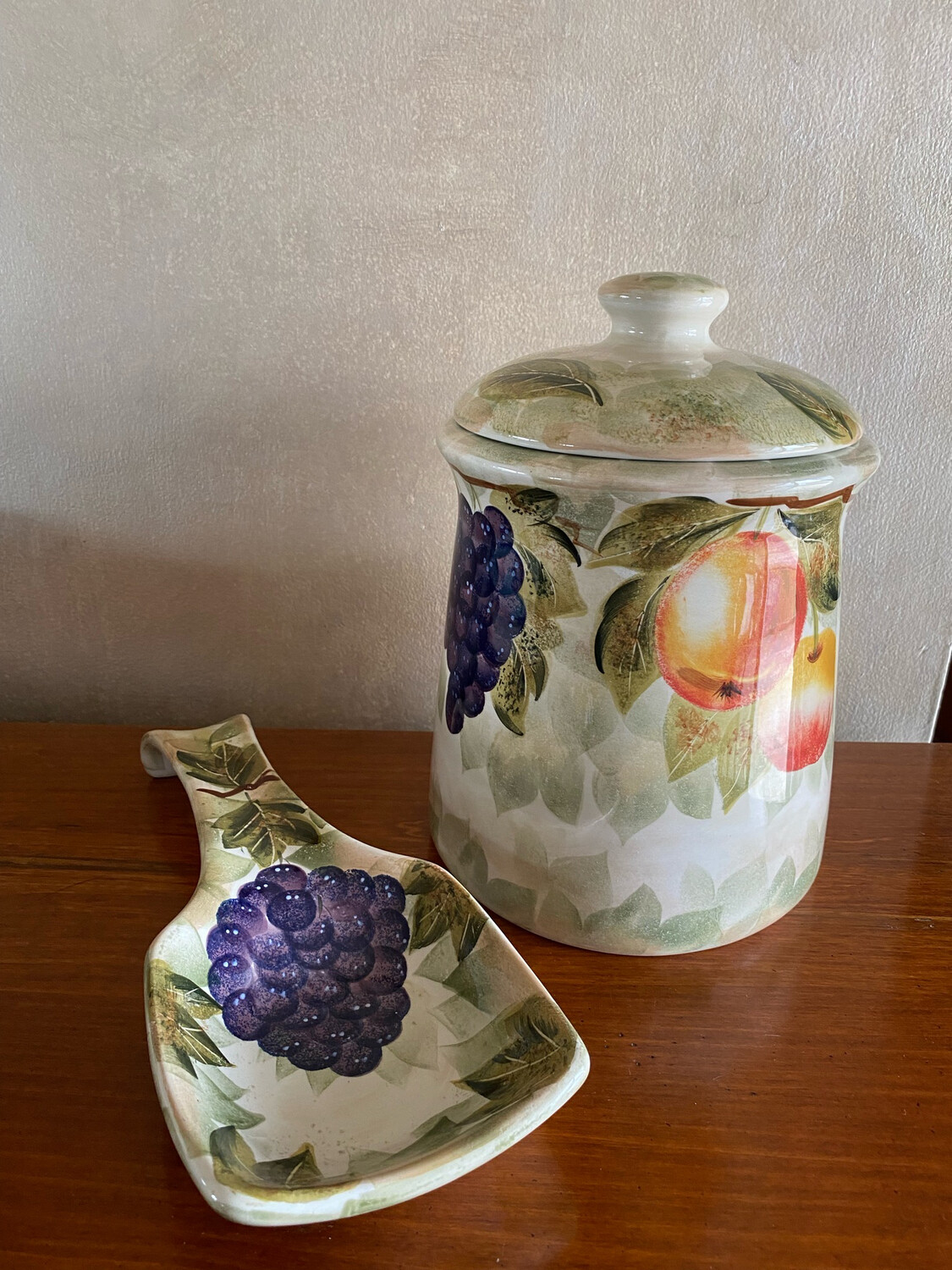 Pier One Dish Set