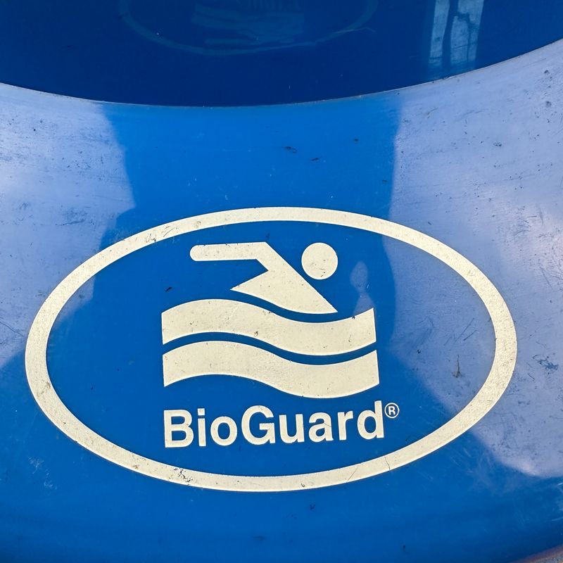 BioGuard Leaf Vacuum and Debris Bag Pre-Owned