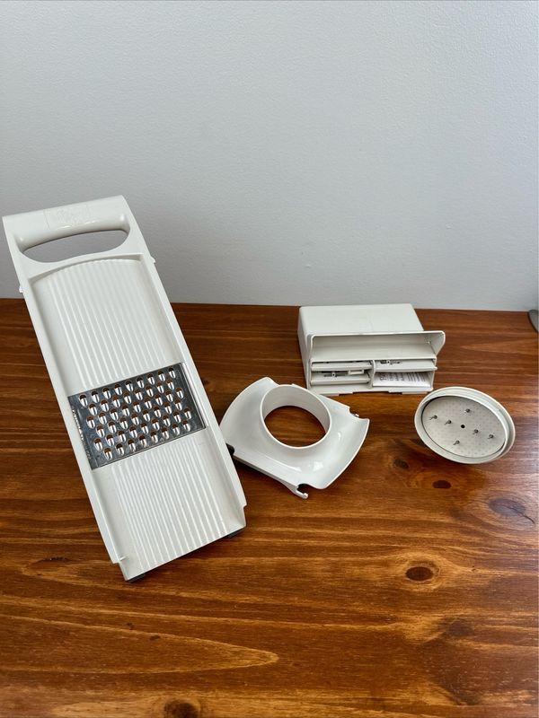 Pampered Chef Ultimate Mandolin 1087 Pre-Owned