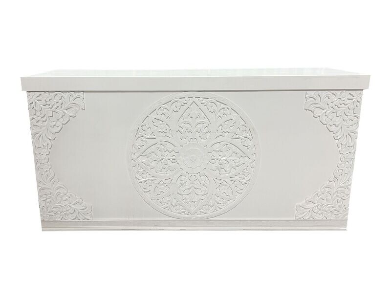 8ft White Moroccan Bar
