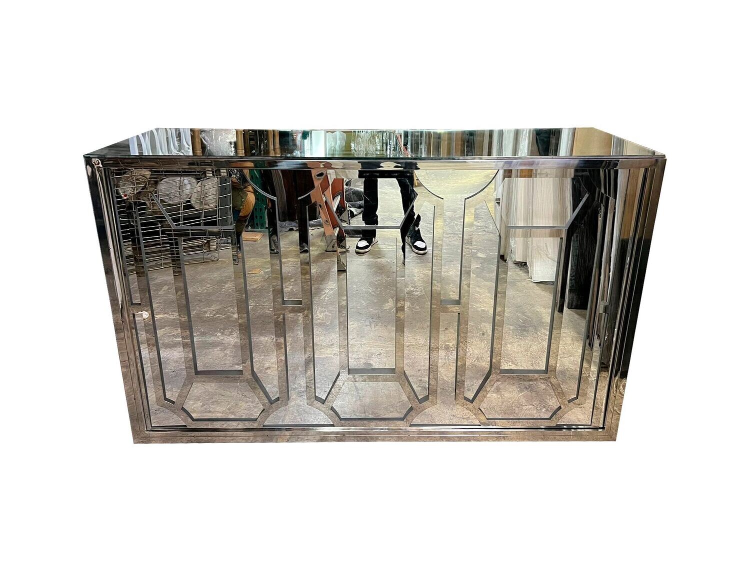 6ft Silver Geo Design Bar w/Mirror Background and Top