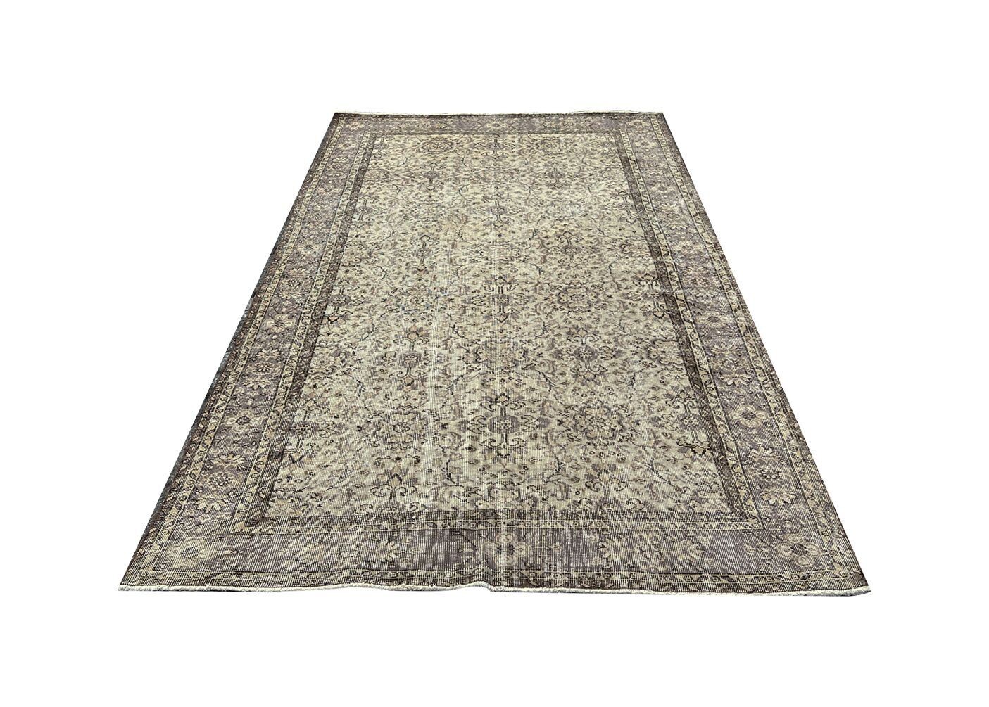 Rug 10