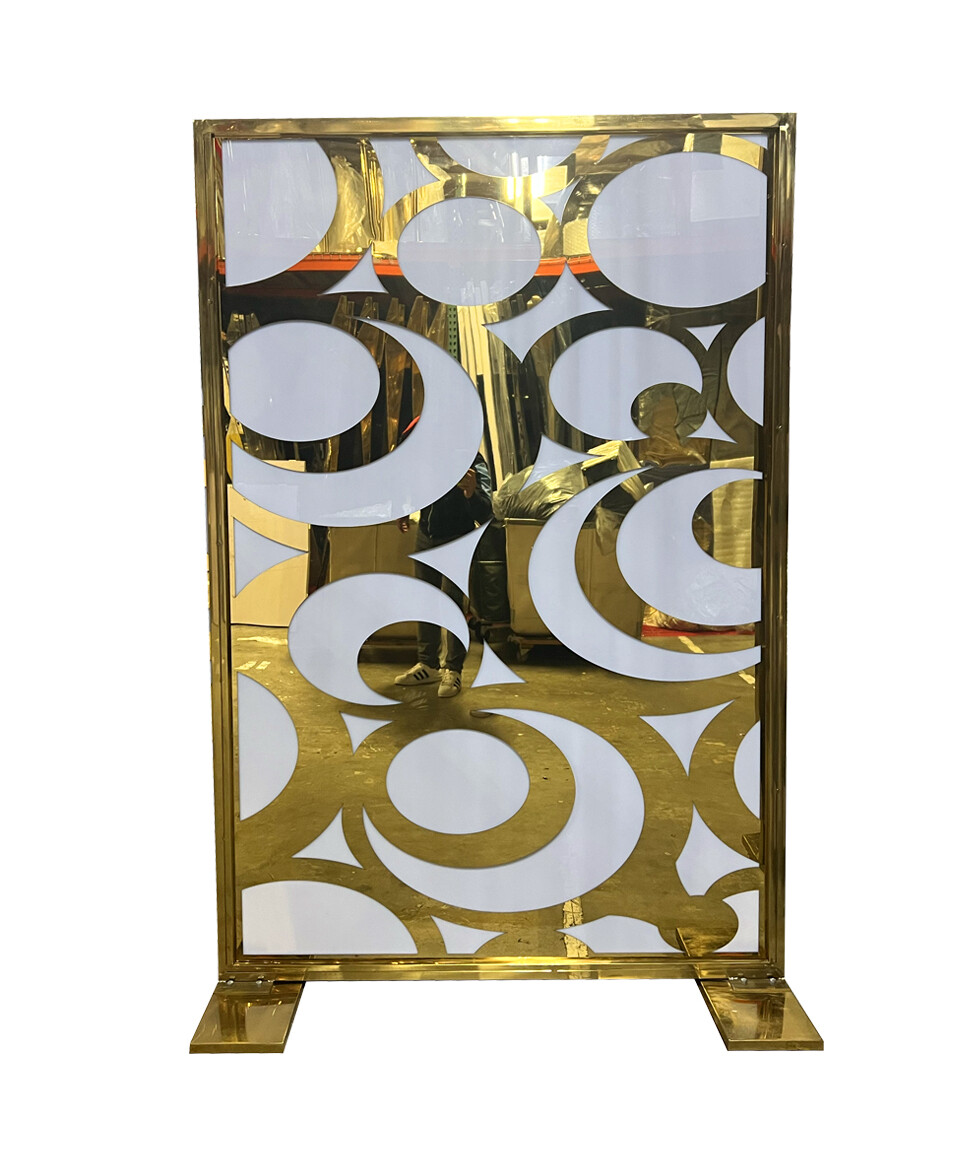 4x6 Gold Modern Wall