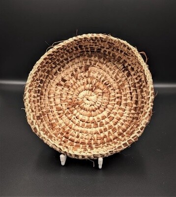 Raffia and bark 20cm x 7 cm