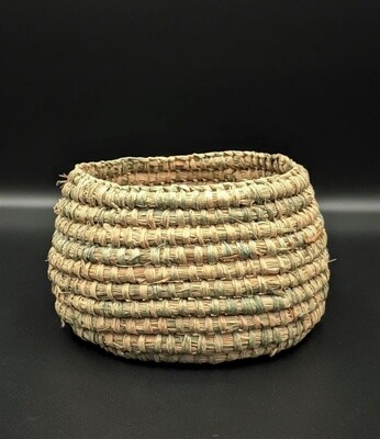 Hand dyed raffia 14cm x 9cm