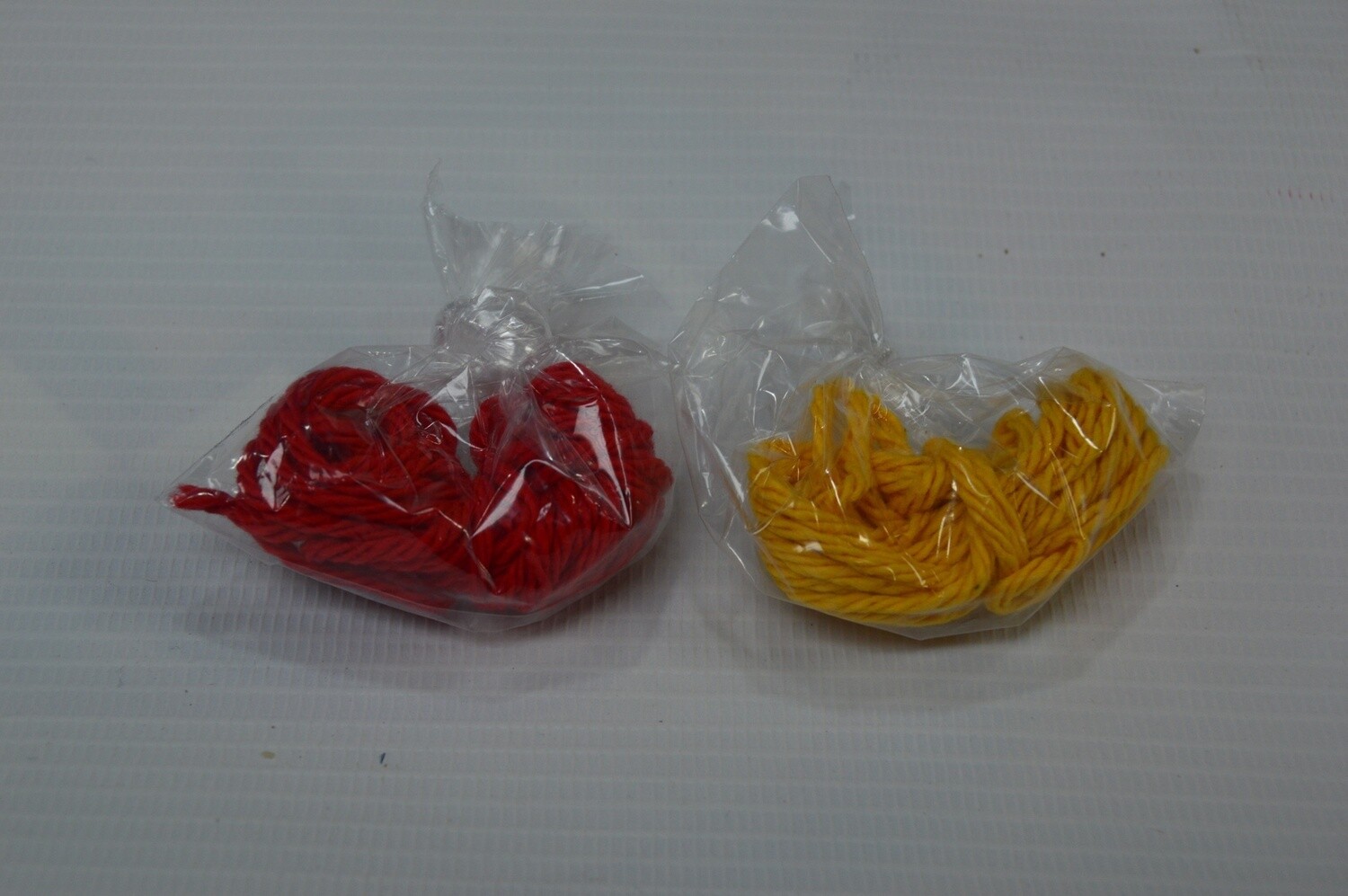 Thread, SIZE: Red 2 yard