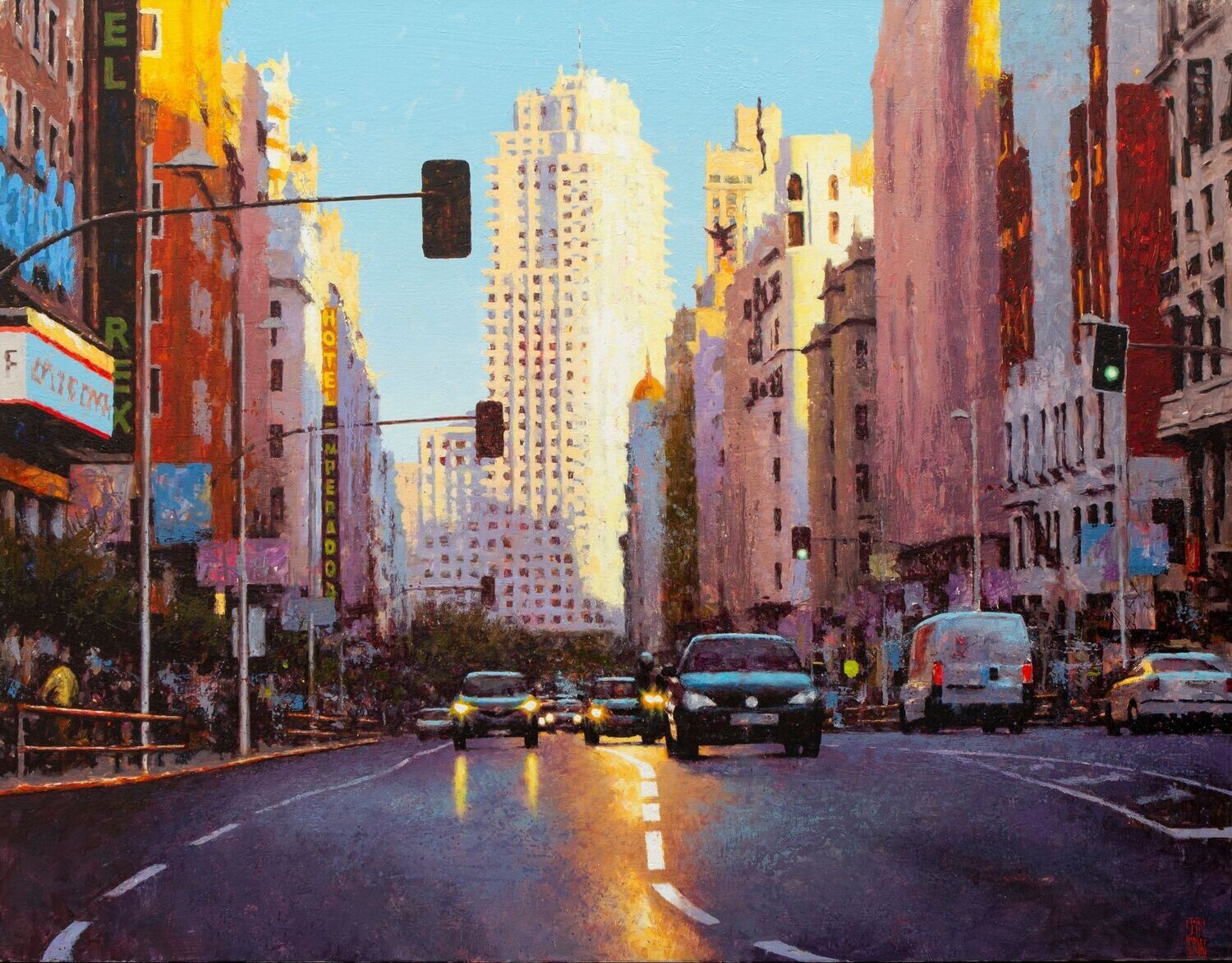 La Gran Vía con la Torre de Madrid al fondo