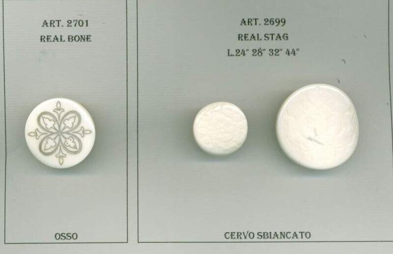 50 - Bottoni in vero osso di cervo