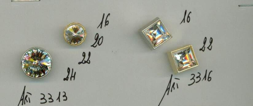10 - Bottoni Strass