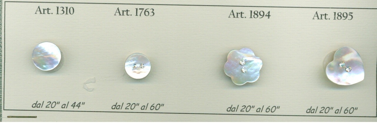 01 - Bottoni in vera Madreperla con applicato strass cristallo