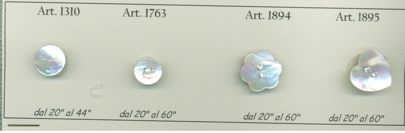 01 - Bottoni in vera Madreperla con applicato strass cristallo