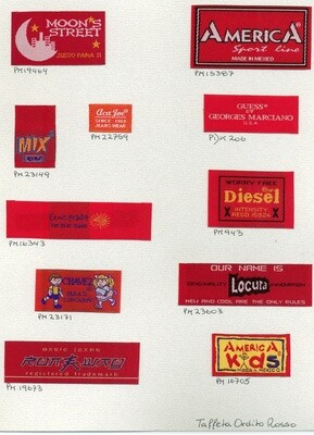 14 - Etichette tessute su taffetà ordito rosso