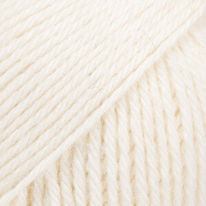 E-parduotuvė „Ką mezgi?“ - Mezgimo siūlai internetu | DROPS Nord 01 off white (natūrali balta) - www.kamezgi.lt - 45% alpakos vilna, 30% poliamidas, 25% vilna