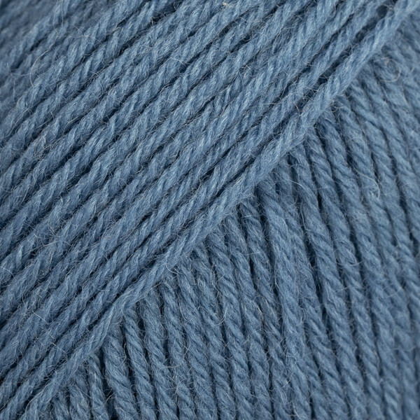 E-parduotuvė „Ką mezgi?“ - Mezgimo siūlai internetu | DROPS Fabel 103 grey blue (pilkšvai mėlyna) - www.kamezgi.lt - 75% vilna, 25% poliamidas