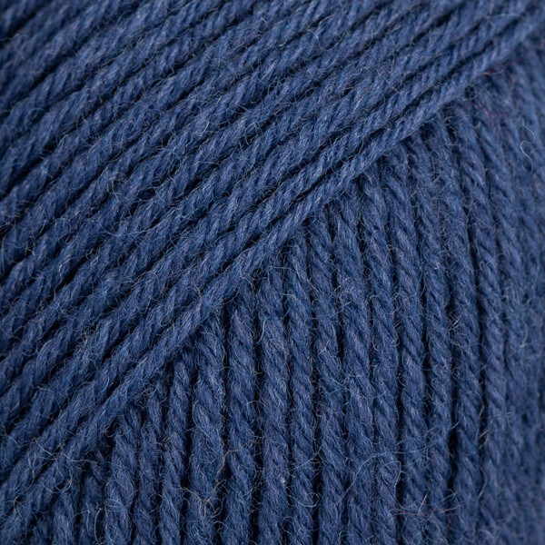 E-parduotuvė „Ką mezgi?“ - Mezgimo siūlai internetu | DROPS Fabel 107 blue (mėlyna) - www.kamezgi.lt - 75% vilna, 25% poliamidas