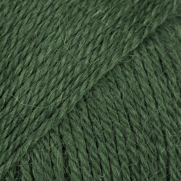 E-parduotuvė „Ką mezgi?“ - Mezgimo siūlai internetu | DROPS Alpaca 9032 dark ivy (tamsiai žalia) - www.kamezgi.lt - 100% alpakos vilna