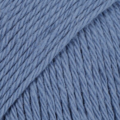 E-parduotuvė „Ką mezgi?“ - Mezgimo siūlai internetu | DROPS Loves You 7 07 jeans blue (džinso mėlyna) - www.kamezgi.lt - 100% medvilnė