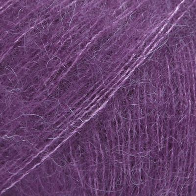 E-parduotuvė „Ką mezgi?“ - Mezgimo siūlai internetu | DROPS Kid-Silk 16 dark purple (tamsi violetinė) - www.kamezgi.lt - 75% moheris, 25% šilkas
