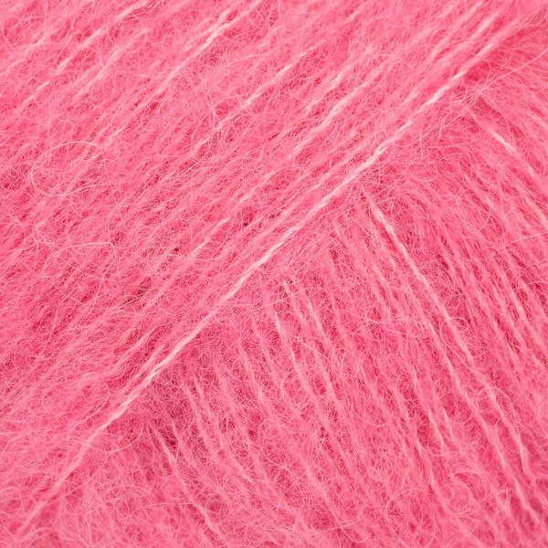 DROPS Brushed Alpaca Silk - švelnūs alpakos vilnos ir šilko siūlai su pūkeliu | kamezgi.lt mezgimo siūlai internetu