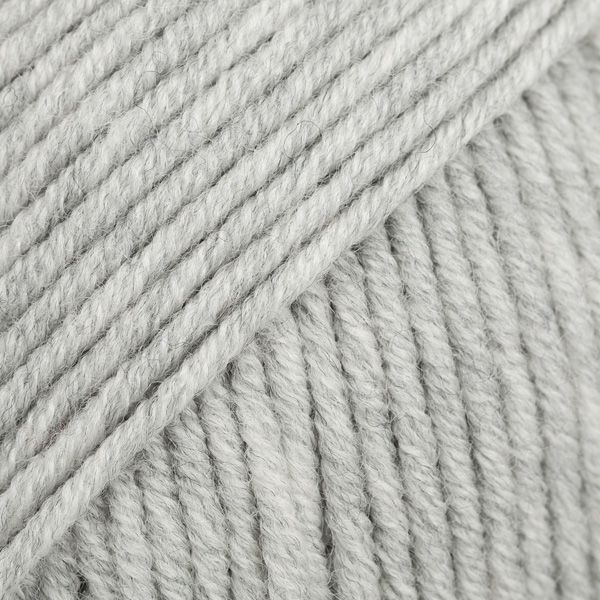 DROPS Merino Extra Fine 02 juoda - švelnūs merino vilnos siūlai kūdikių ir vaikų drabužiams | kamezgi.lt mezgimo siūlai