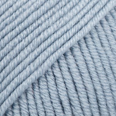 DROPS Merino Extra Fine 02 juoda - švelnūs merino vilnos siūlai kūdikių ir vaikų drabužiams | kamezgi.lt mezgimo siūlai