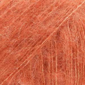 DROPS Brushed Alpaca Silk 22 blyški rūdžių DROPS Brushed Alpaca Silk - švelnūs alpakos vilnos ir šilko siūlai su pūkeliu | kamezgi.lt mezgimo siūlai internetu