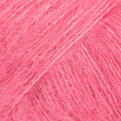 DROPS Brushed Alpaca Silk 31 rožinė DROPS Brushed Alpaca Silk - švelnūs alpakos vilnos ir šilko siūlai su pūkeliu | kamezgi.lt mezgimo siūlai internetu