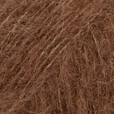 DROPS Brushed Alpaca Silk 38 šokolado DROPS Brushed Alpaca Silk - švelnūs alpakos vilnos ir šilko siūlai su pūkeliu | kamezgi.lt mezgimo siūlai internetu