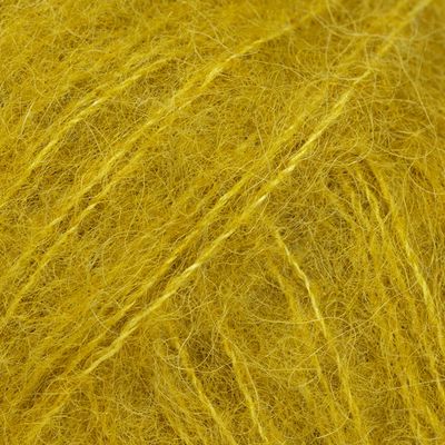 DROPS Brushed Alpaca Silk 41 kviečių lauko DROPS Brushed Alpaca Silk - švelnūs alpakos vilnos ir šilko siūlai su pūkeliu | kamezgi.lt mezgimo siūlai internetu