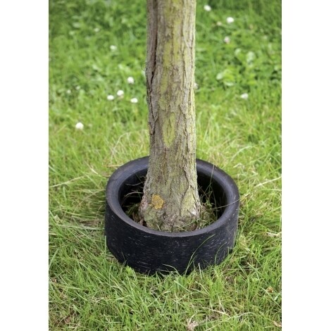 Stamvoetbeschermer voor bomen