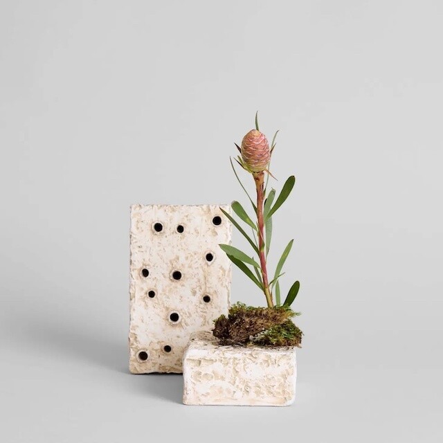 Ceramic Frog Block