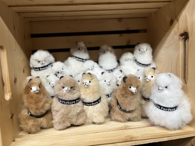 Alpaca made from fiber - Small White 5.5 in