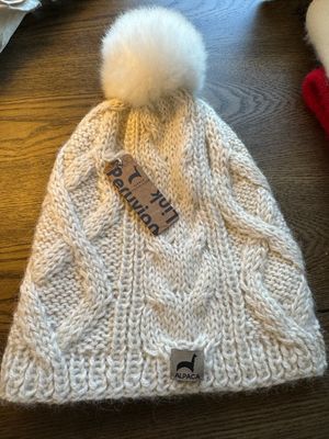 Alpaca Beanie with Alpaca Pom- Ivory