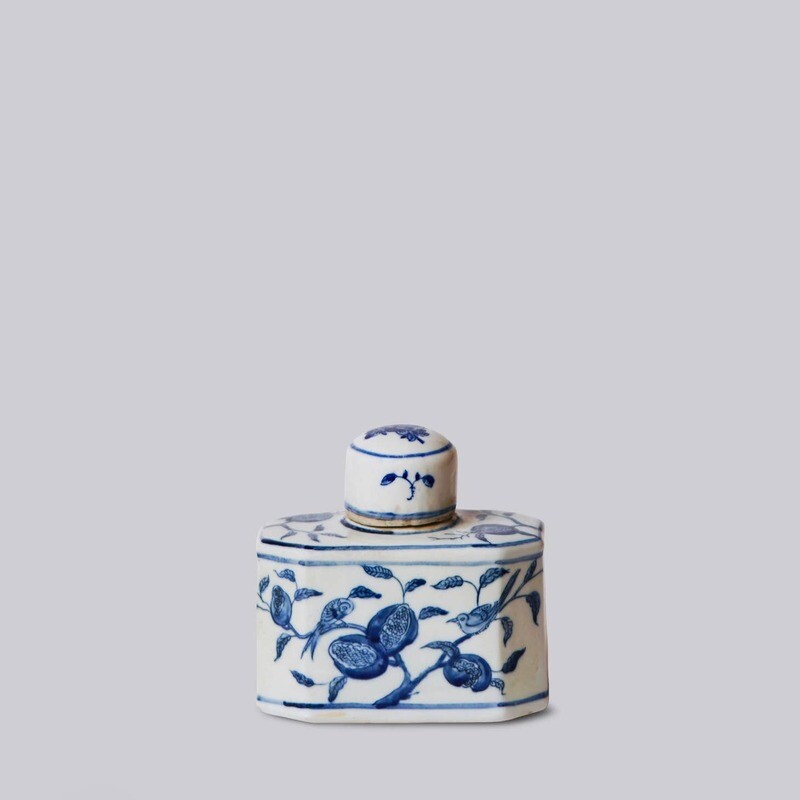 Blue and White Porcelain Pomegranate Lidded Caddy