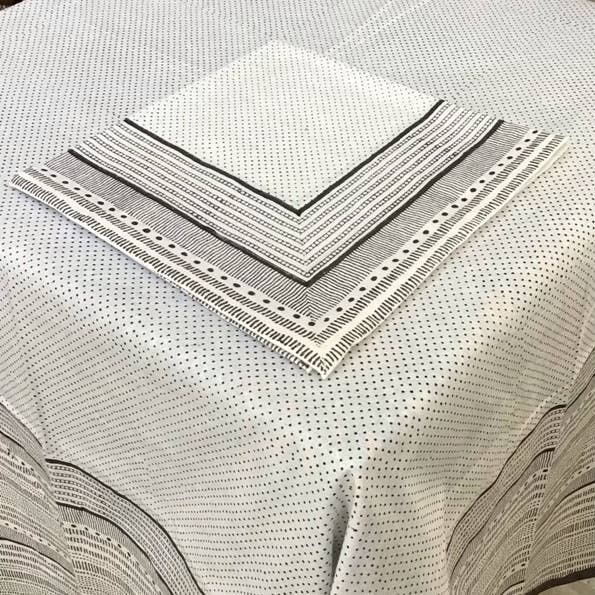 Tablecloth 60X60 Dots &amp; Dashes White/Black