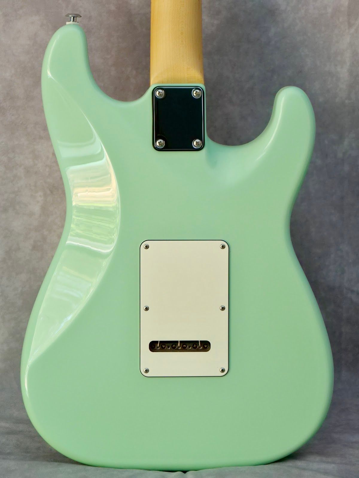 Suhr Classic S Surf Green #097 left-handed guitar