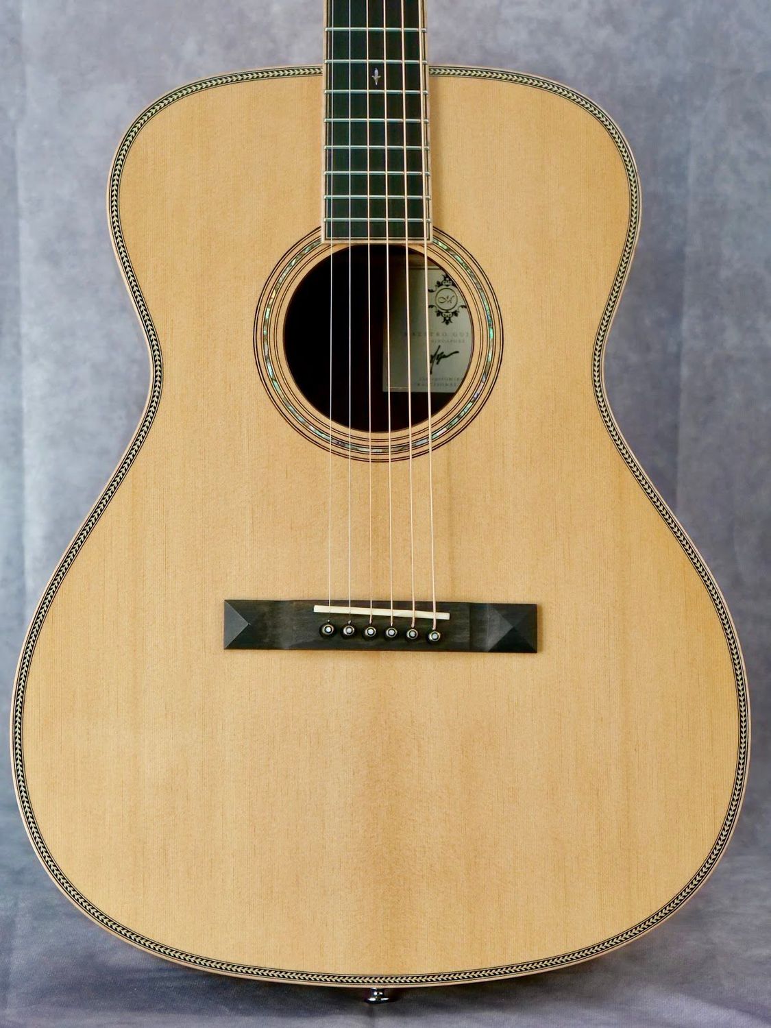 Maestro Traditional OM #008 Cedar/Indian Rosewood left handed acoustic guitar