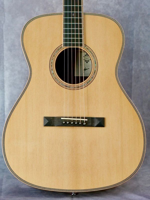 Maestro Traditional OM #008 Cedar/Indian Rosewood left handed acoustic guitar