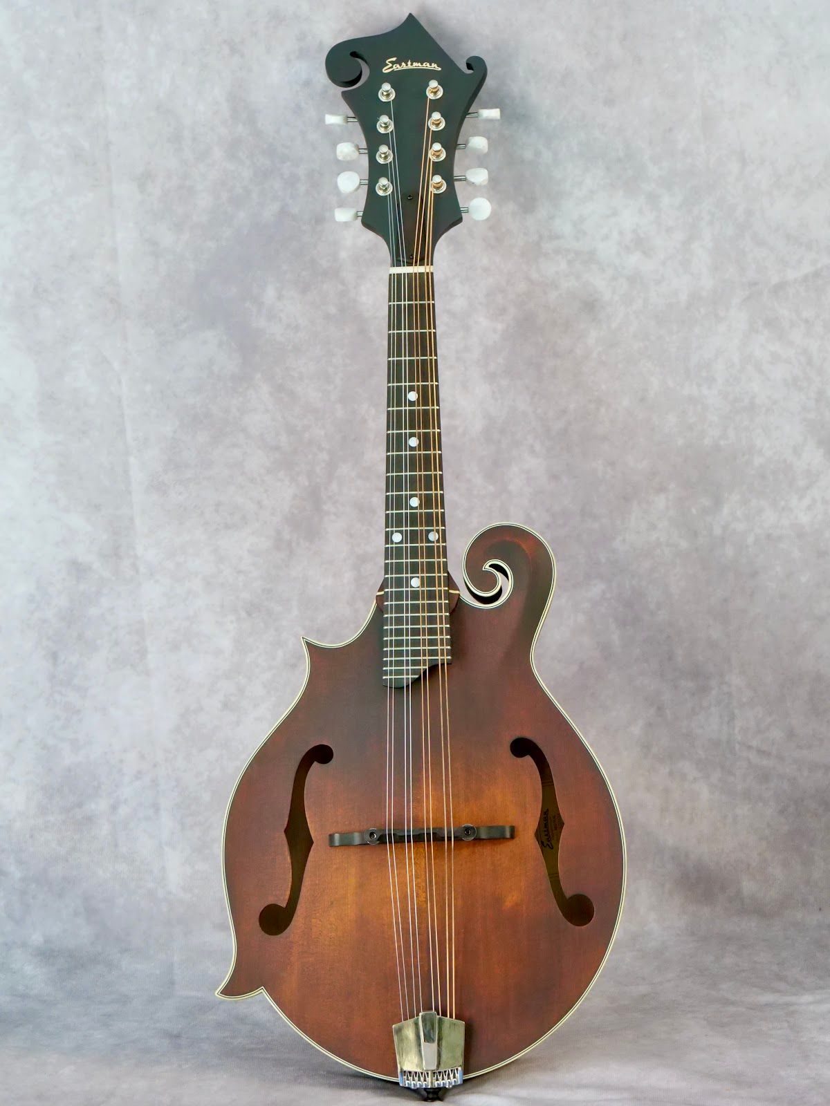 Eastman MD315 Classic #058 left handed mandolin