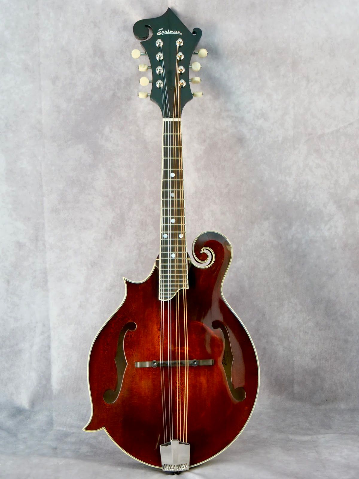 Eastman MD515 Classic #159 left handed mandolin