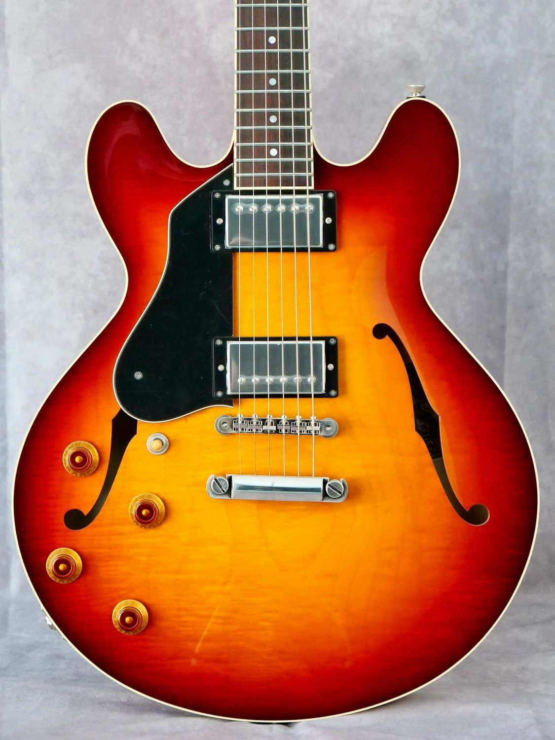 Collings I35 LC Dark Cherry Sunburst left handed guitar