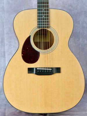 Eastman E6 OM-TC #090 left handed acoustic guitar Eastman E6 OM-TC #090 left handed acoustic guitar