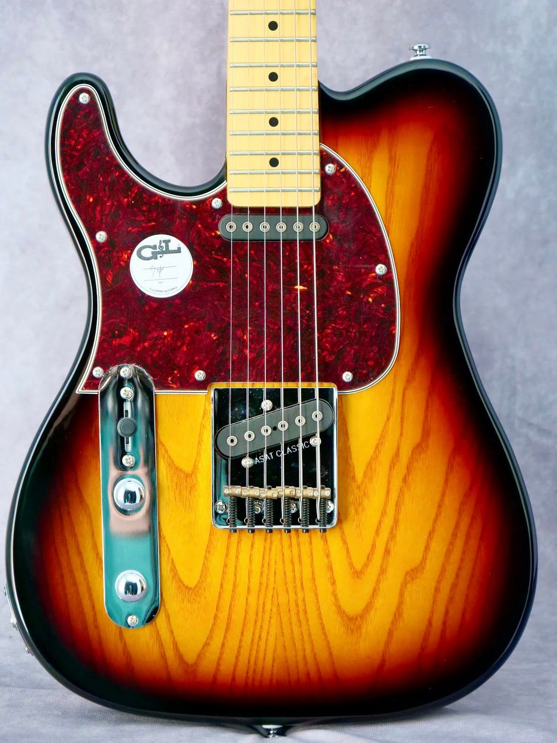 G&L ASAT Classic Tribute 3 Tone Burst #915 left handed electric guitar
