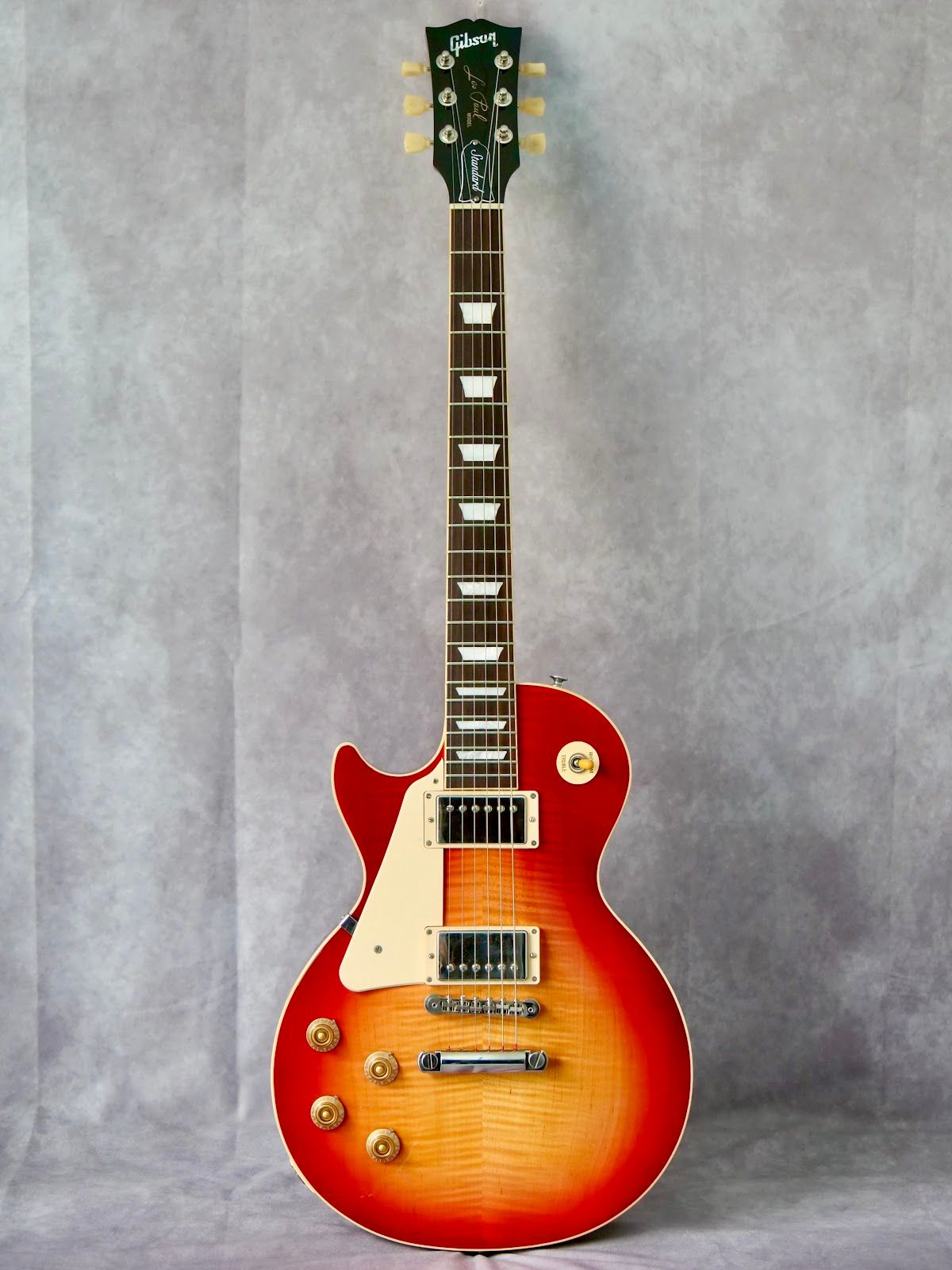 2022 Gibson Les Paul Standard '50s Cherry Burst #200 left handed electric guitar
